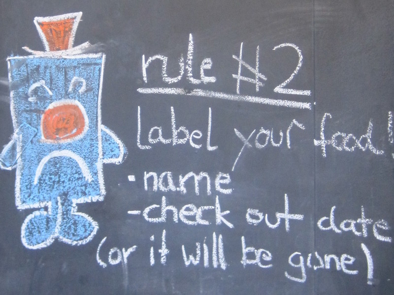 https://www.babelfish-hostel.de/media/Galeryhostel/025 hostel fridge.jpg